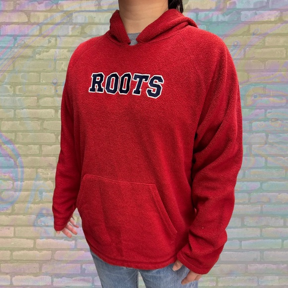 [SOLD] Vintage 90s Roots Center Spellout Embroidered Fleece Made in Canada Hood… - Picture 2 of 3